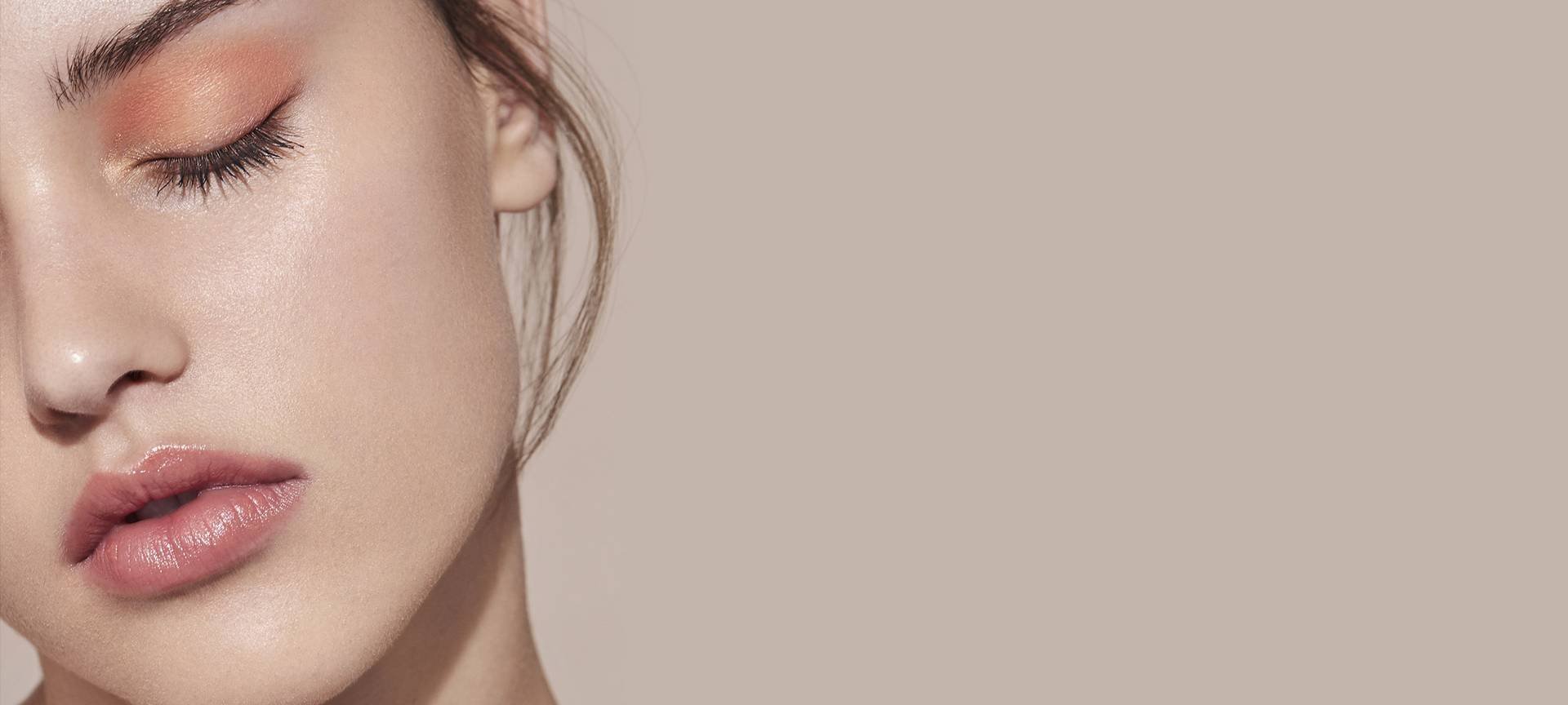 4 Tips For Getting A Natural Looking Foundation Finish