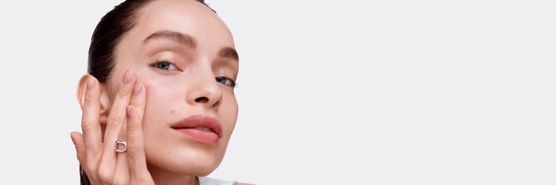 Vit C And Niacinamide Article Banner 2