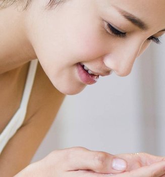 How Do You Layer Skin Care