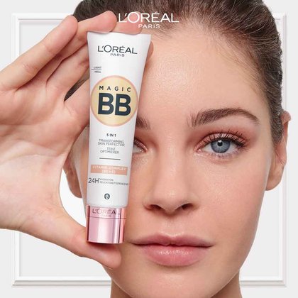 1383099360052372353920230113digitalfacebbcreamproductinhandATF06lightnadmiimagenanocta