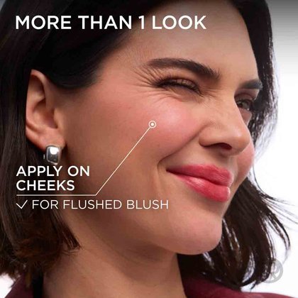 More than 1 look: apply Hyaluron Tint on cheeks for a soft flushed blush look
