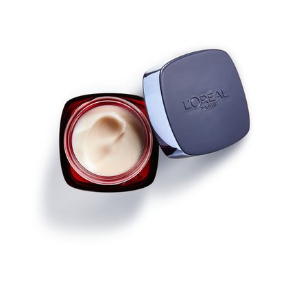 LOral Paris Revitalift Night Cream11